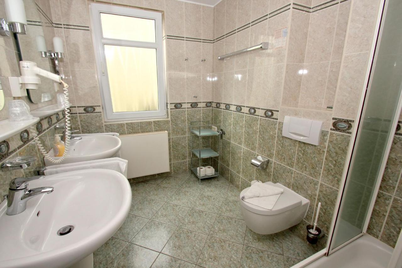 Mit Meerblick Und Balkon, Gratis Nutzung Vom Ahoi Erlebnisbad Und Sauna In Sellin - Meeresblick Fewo 35 Goehren (Ruegen) Exterior foto