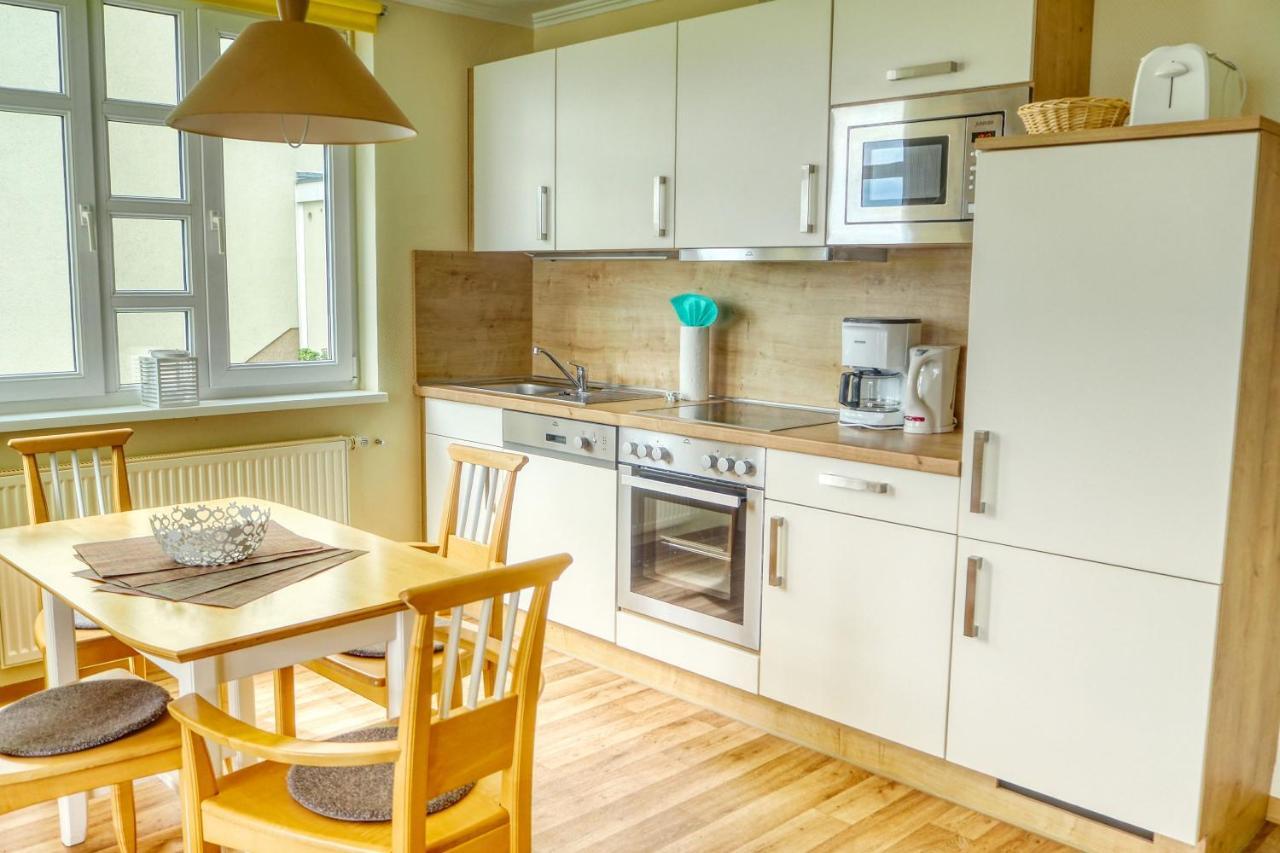 Mit Meerblick Und Balkon, Gratis Nutzung Vom Ahoi Erlebnisbad Und Sauna In Sellin - Meeresblick Fewo 35 Goehren (Ruegen) Exterior foto